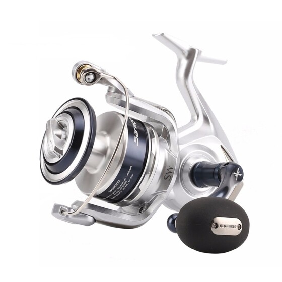 reel shimano saragosa sw5000 The Shimano Saragosa SW 5000 Spinning Reel is the smallest of the Saragosa SW series and is a great saltwater option from Shimano, continuing to deliver quality and value you expect. This gutsy and durable saltwater spinning reel family has many substantial features, many of which are also found on the flagship Stella series. Featuring X-Ship encased in a hybrid aluminium and XT7 graphite body with an XGT7 rotor, the Saragosa SW delivers remarkable cranking power with less effort and a smoother feel. X-Shield and X-Protect keeps salt water out of key areas, while the Cross Carbon Drag is also waterproof. Model / Product Code : 5000SW Style :Spin Gear Ratio :5.7:1 Bearings :5+1 Maximum Drag :10 kg Body Material :Aluminium Drag Material :Carbon Handle Side :Switchable Product Weight :567 g