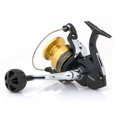 REEL SHIMANO SOCORRO SW10000 Shimano Socorro SW Spinning Reels are designed for the challenges the saltwater environment can have on an angler and a reel. The inspiration for these reels comes from the knowledge of extreme conditions and excitement for saltwater fishing. The Socorro saltwater reels provide anglers with the confidence to fish in harsh saltwater conditions. Hagane Gear: Allows for the reel to hold up in the saltwater with the cold forged drive gear. X-Ship Construction: Keeps the gears in perfect alignment, increasing power and enhancing smoothness. One-piece, highly rigid handle shank provides more cranking power. Cross Carbon Drag: Provides long lasting smoothness to withstand fast, powerful runs from pelagic and large inshore species.