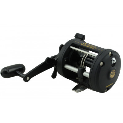 REEL SHIMANO TR 200-G The Shimano TR200G Levelwind Star Drag Reel is one of Shimano’s hardest working reels. This corrosion-proof XT7 body, star drag reel has been a solid performer in the offshore fishing scene for many years. However, it has been given a new lease of life in recent times with the advent of braided lines, as it makes an excellent braid reel for inshore fishing. Even those with very little fishing experience can fish with confidence with the Shimano TR200G Levelwind Star Drag Reel. It’s a perfect reel for various applications such as trolling, bait fishing over reefs, casting a lure and jig fishing. Product Code: TRTR20G - TR200G Line retrieve per crank: 25in (63.5cm) Maximum drag: 6kg One ball bearing Gear ratio: 4.3:1 Mono line capacity: 20lb/300yds (6kg /438 m) Drag type: Star Weight: 374g