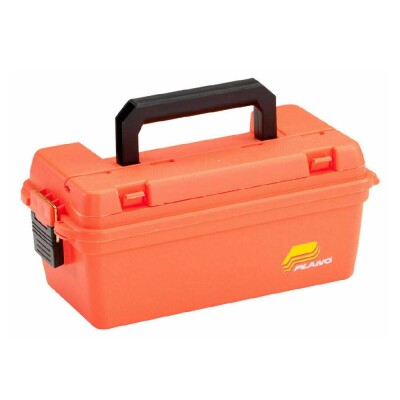 Perfect for keeping your gear dry, the Plano Shallow Dry 1412 Marine Case features a water-resistant o-ring seal to keep the water out.