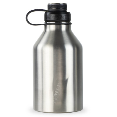 THE BOSS stainless steel growler is ready to fill with 64 ounces of ice-cold craft beer from the brewery or fresh hot coffee from home or your neighbourhood coffee shop. This bottle is vacuum insulated and tested to keep iced liquids cold for up to 36 hours and hot for up to 8 hours, thanks to our TriMax triple insulation technology. We've added a stainless steel infuser that can be removed. Fill the infuser with leaves if you're a tea lover, and THE BOSS will become your favourite tea maker. Pour some wine into the growler on a hot summer day or evening, add pieces of oranges, limes, and pineapple, and enjoy a delightfully chilled sangria that will stay cool all day.