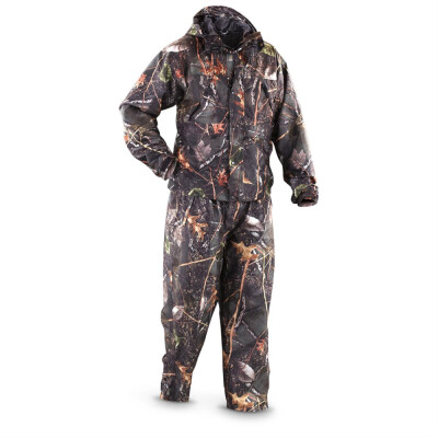 Wild weather on the hunting trail? No problem with this WFSĀ® Rain Suit! All seams are heat-sealed for 100% waterproof comfort no matter how hard the rain is coming down. No leaks! Includes matching Jacket and Pants, both in pattern-destroying, highly detailed Burly Camo.
